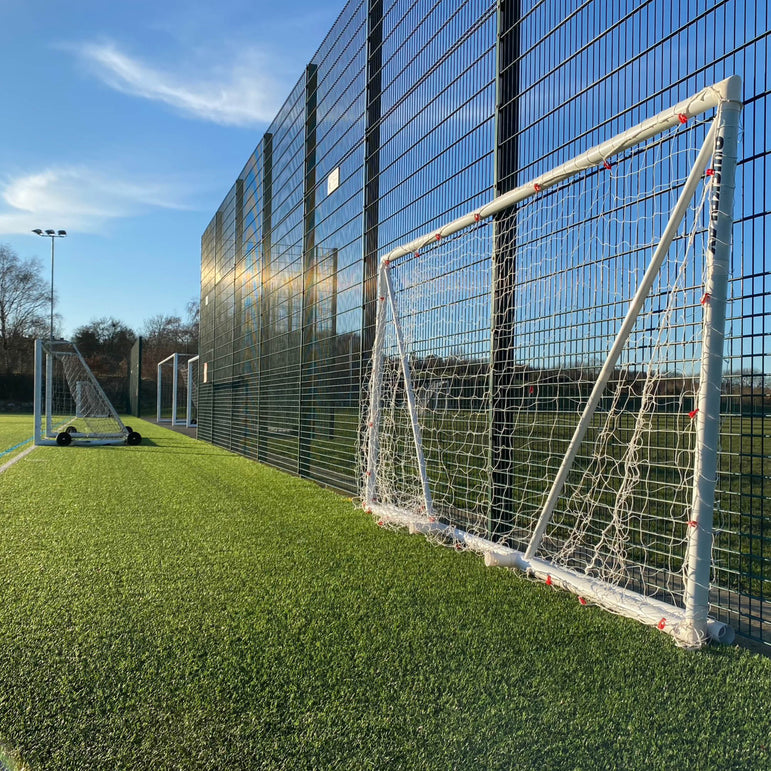 Q-FOLD Folding Football Goal 300 x 200 cm