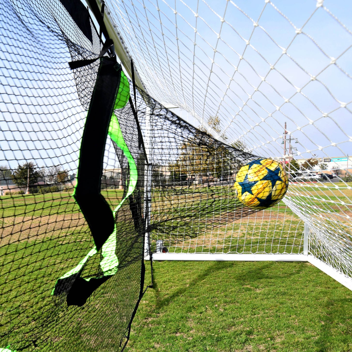 TARGET Net Pro for full-size goals 730 x 240 cm (excl. goal)