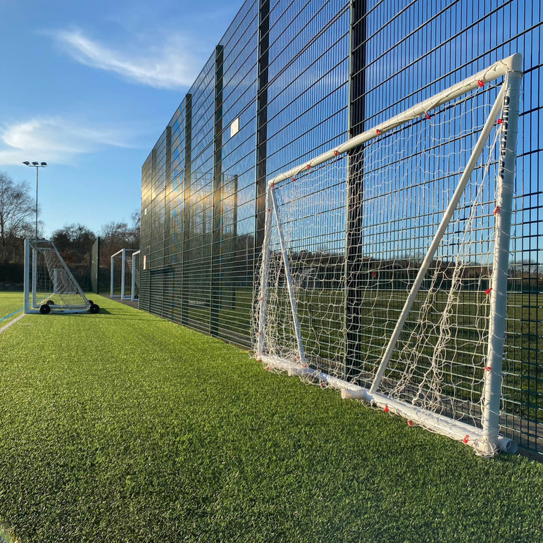 Q-FOLD Folding Football Goal 370 x 180 cm