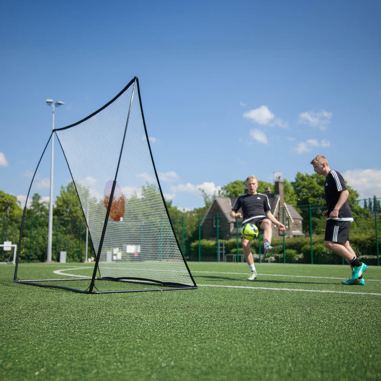 SPOT Football Rebounder 210 x 210 cm