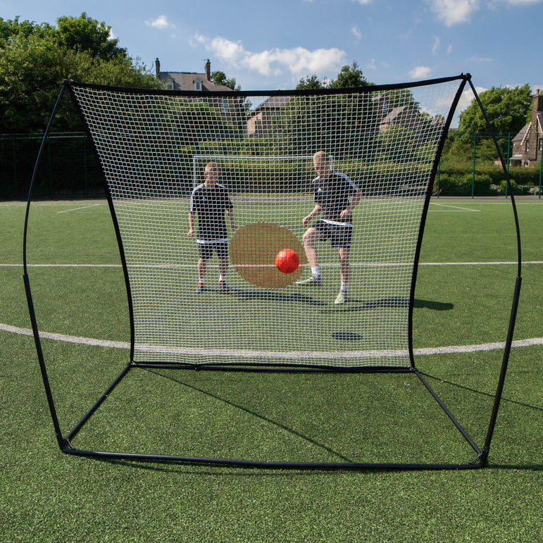 SPOT Football Rebounder 210 x 210 cm